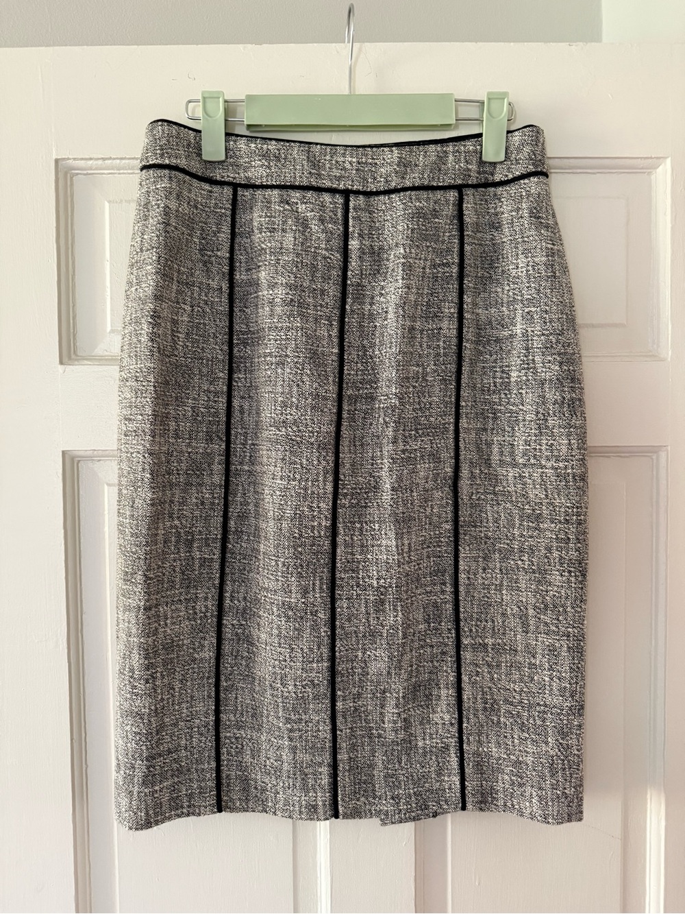 L.K. Bennett Black White Tweed Pencil Skirt w/ Black Piping US 6